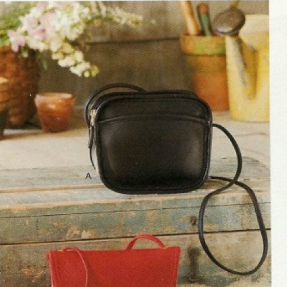 VINTAGE Coach Hadley Zip Black 9935